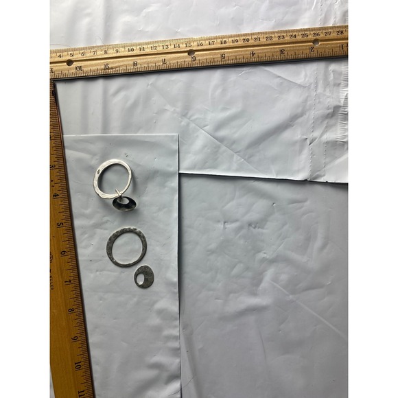 Silver Tone Hoop Earrings Geometric Abstract‎ Design - Picture 2 of 3